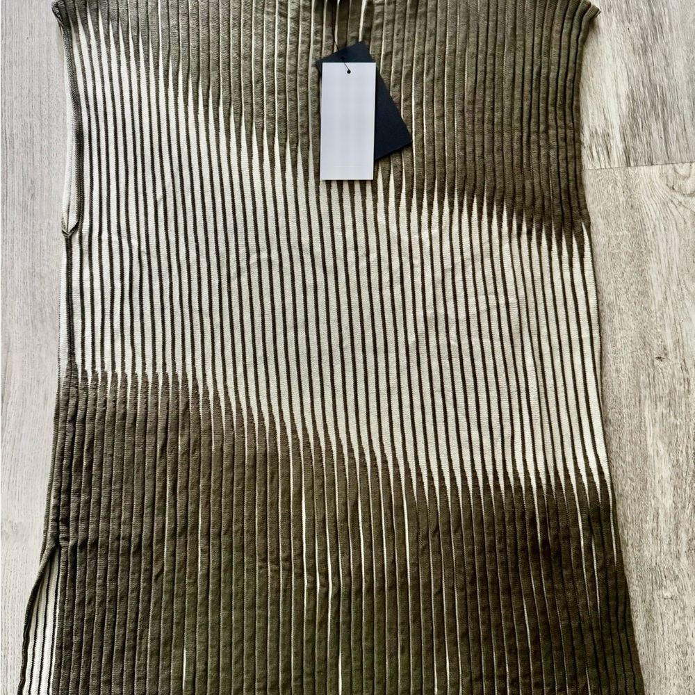 Lafayette 148 New York Cream and Sage Ribbed Sleeveless Tank Top